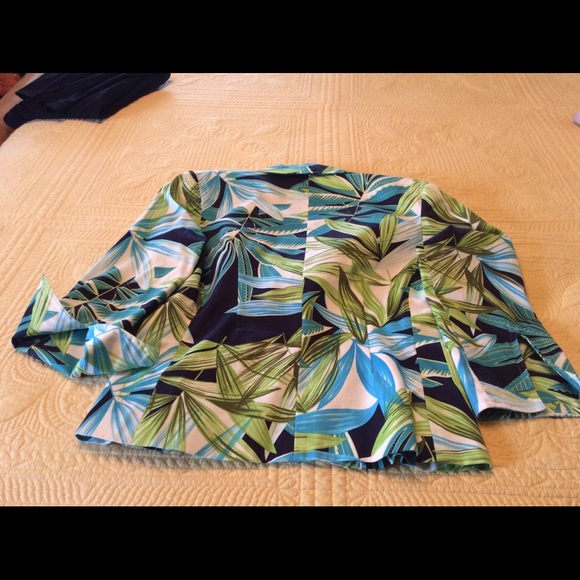 Nice Spring Jacket - Picture 2 of 5